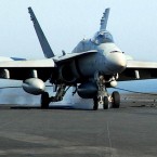 A plane, co-star of Top Gun, in Tony Scott's Top Gun.